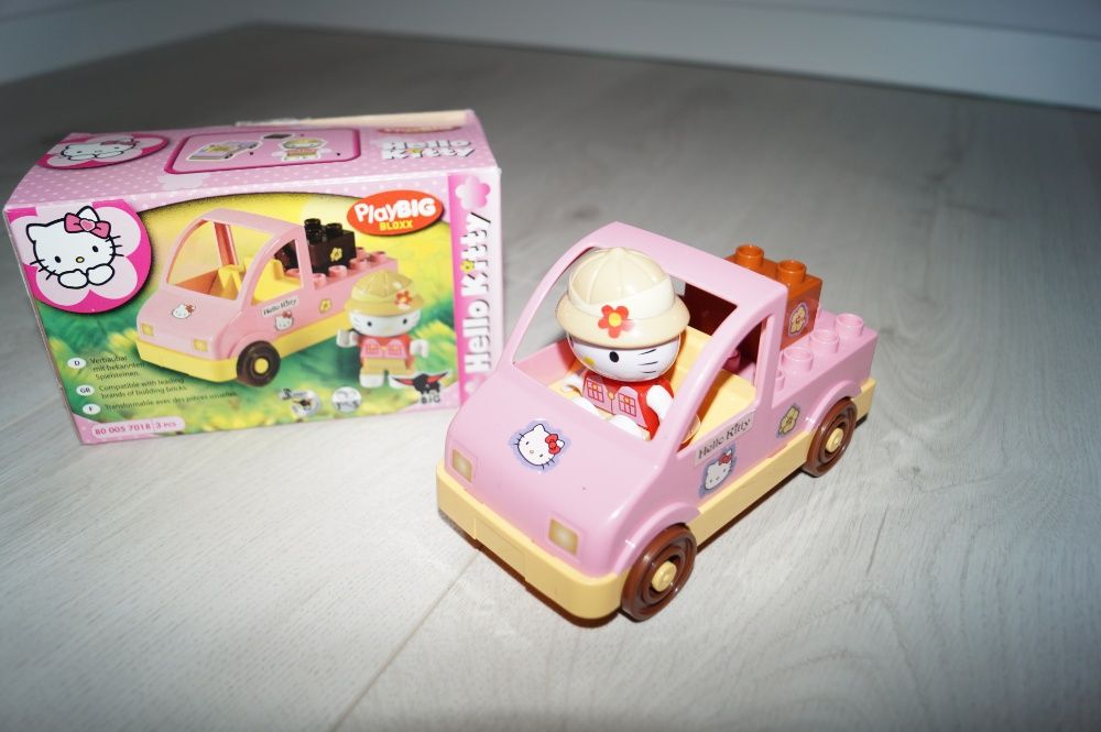 Klocki Hello Kitty Domek Pażowy z Basenem Plajbig /Autko