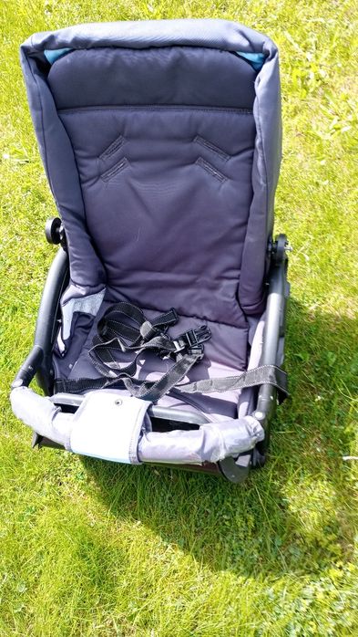 Fotelik do spacerówki, na pasy do auta