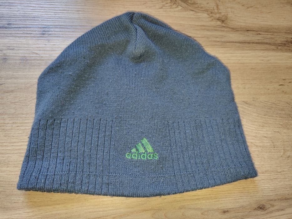 Markowa ciepła czapka na zimę Adidas r XL szara