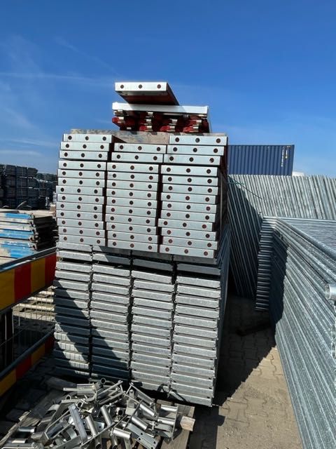 Rusztowanie typ plettac , sprzedaż 15 dł x 6,5 robocza