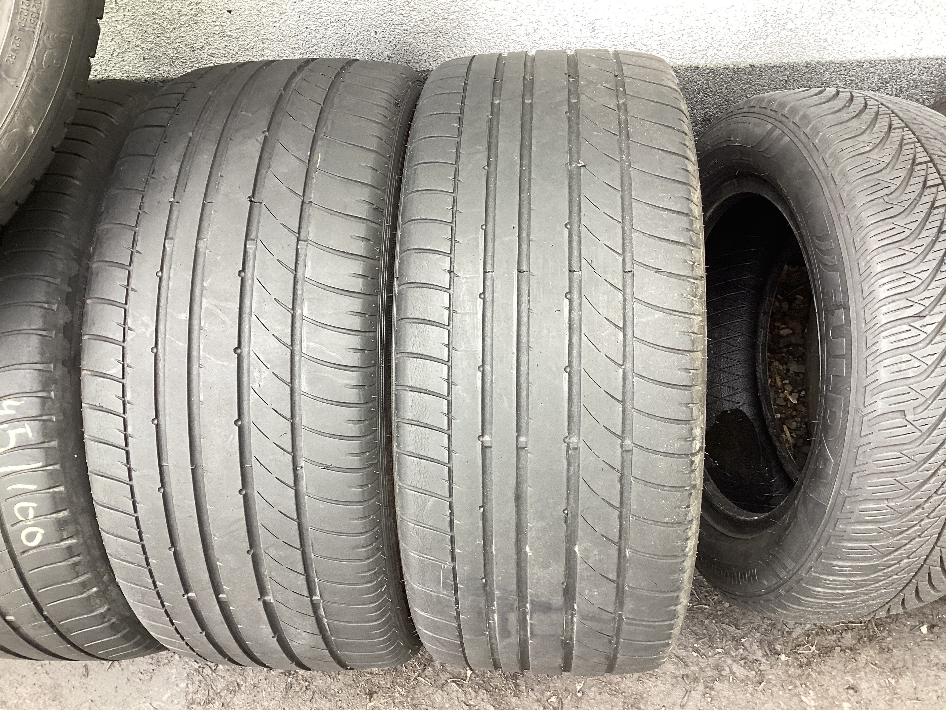 ACHILLES  235/35r19 2szt opony całoroczne  4.5mm