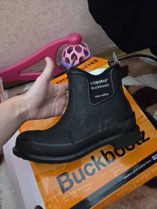 Нові резинові фірмові черевики жіночі 39