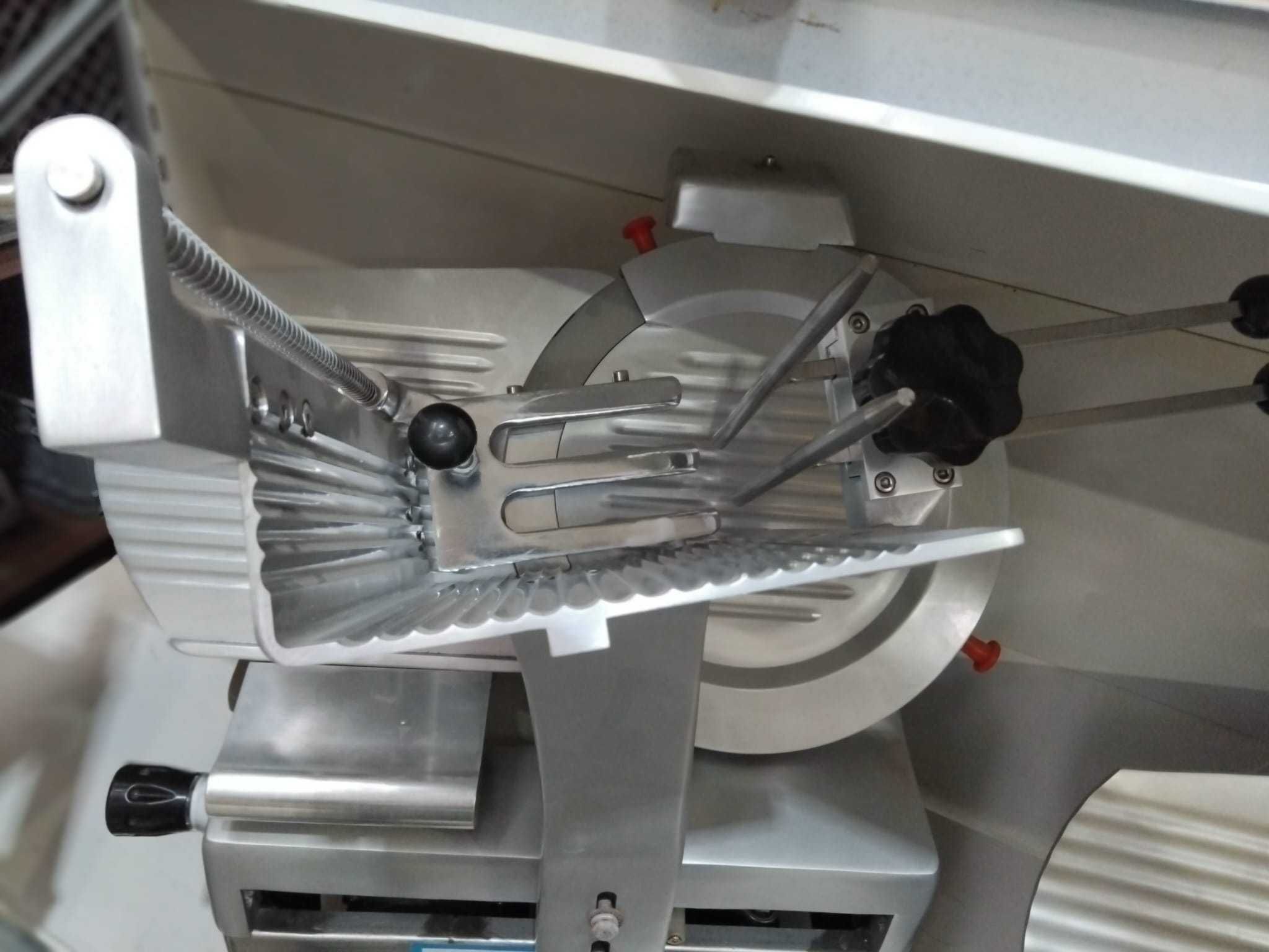 Fiambreira Automática - Nova