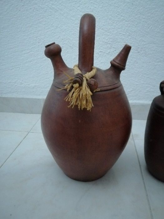 Jarras / potes em loiça de barro para decoração