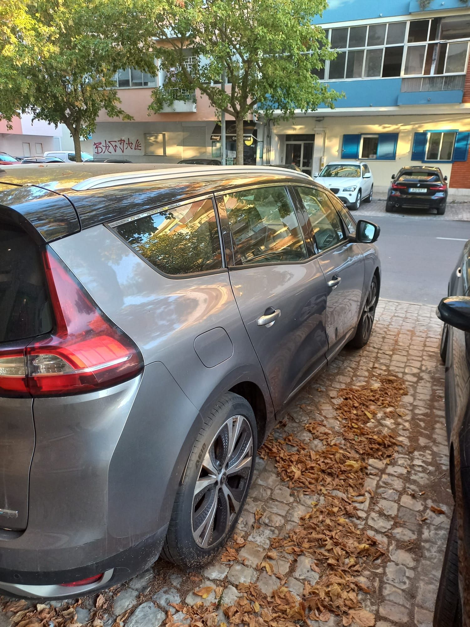 Renault Grand Scenic 7 Lugares 1.5 110cv Hybrid/Diesel