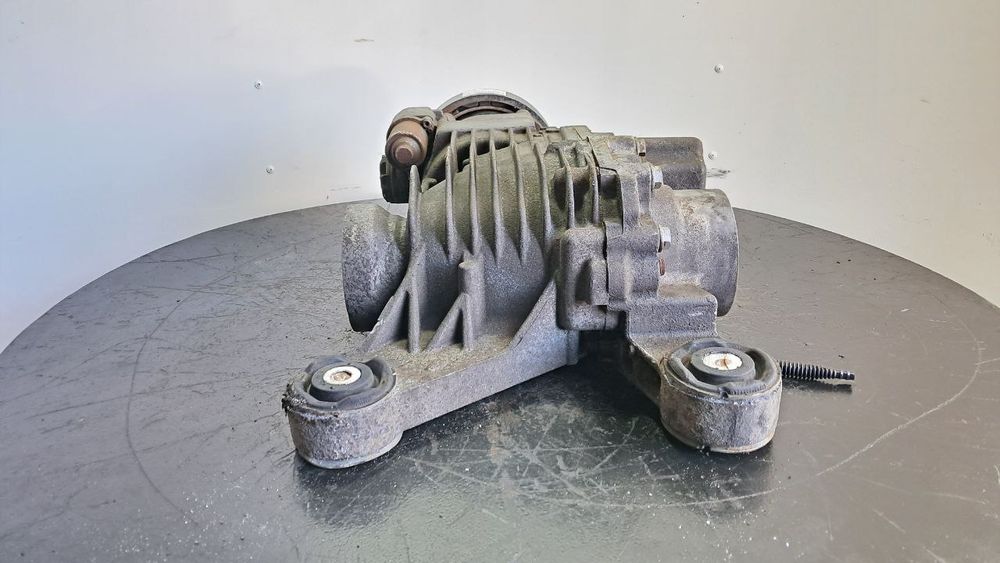 Редуктор задний Skoda Yeti Superb OCTAVIA 2.0 TDI 2012 0BR525010B