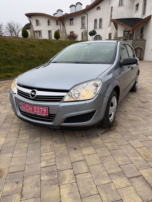 Opel Astra h  2009 рік