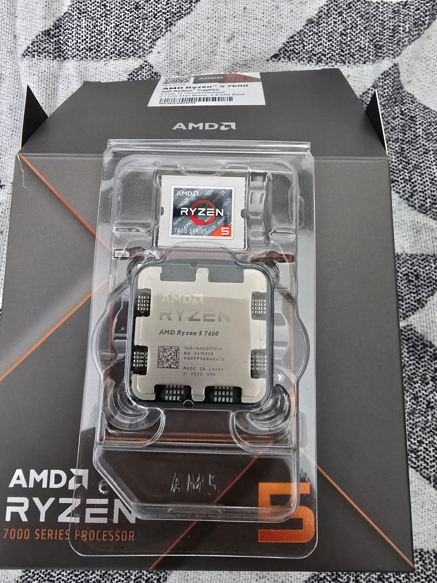 Ryzen 5 7600 BOX GW Jak nowy!