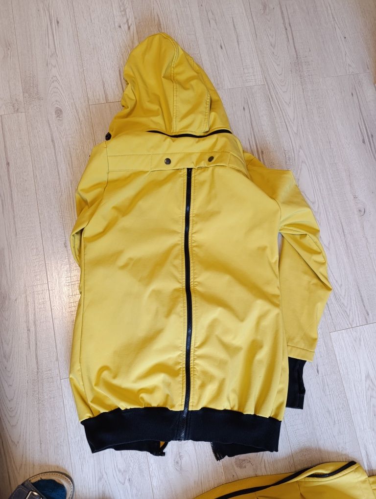 Kurtka Softshell Fun2BeMum do noszenia