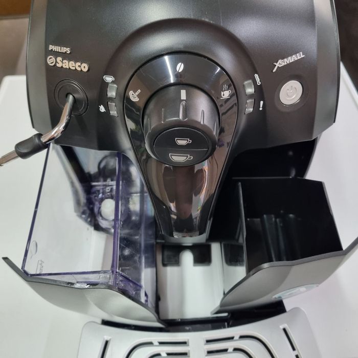 Компактна кавомашина Саеко Філіпс Saeco Philips Xsmall чорна