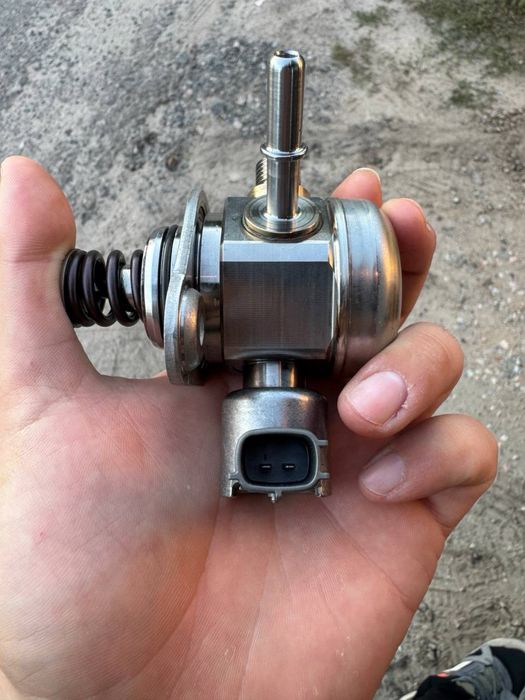 Насос високого тиску Nissan Juke 2012