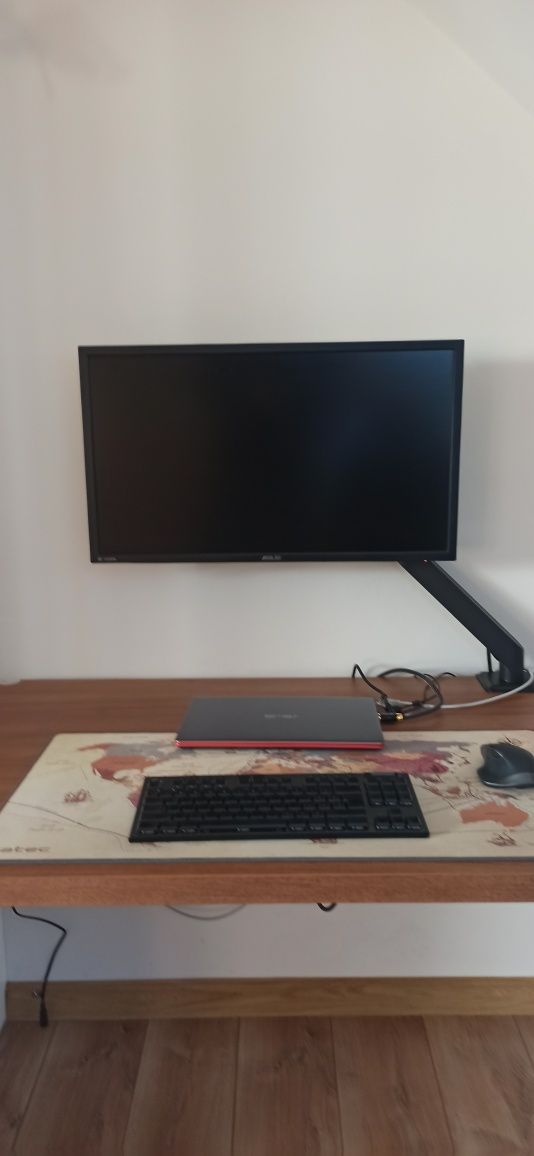 Monitor Asus VP28UQG