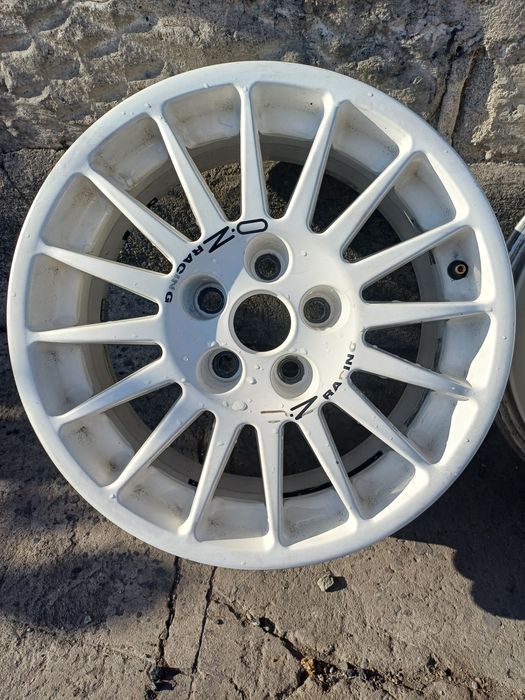 Felgi aluminiowe Oz Racing 15
