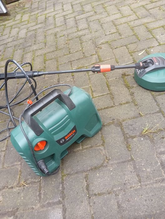 Sprzedam myjkę Bosch komplet z wkładką myjąca kostkę