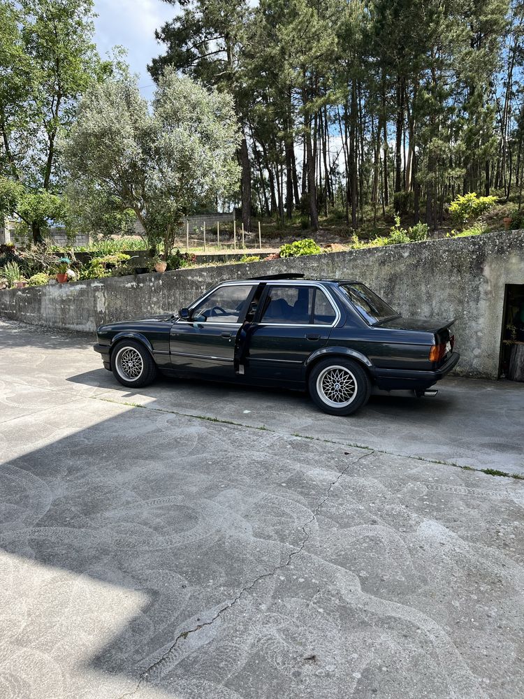 BMW 316 e30 Duplo Carburador