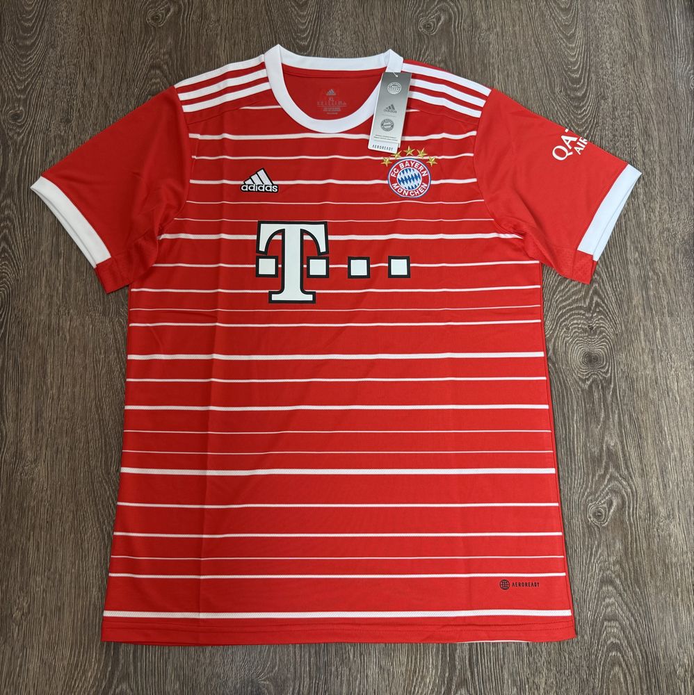Bayern Munich home 2022/2023 футбольна футболка розмір: L (XL)