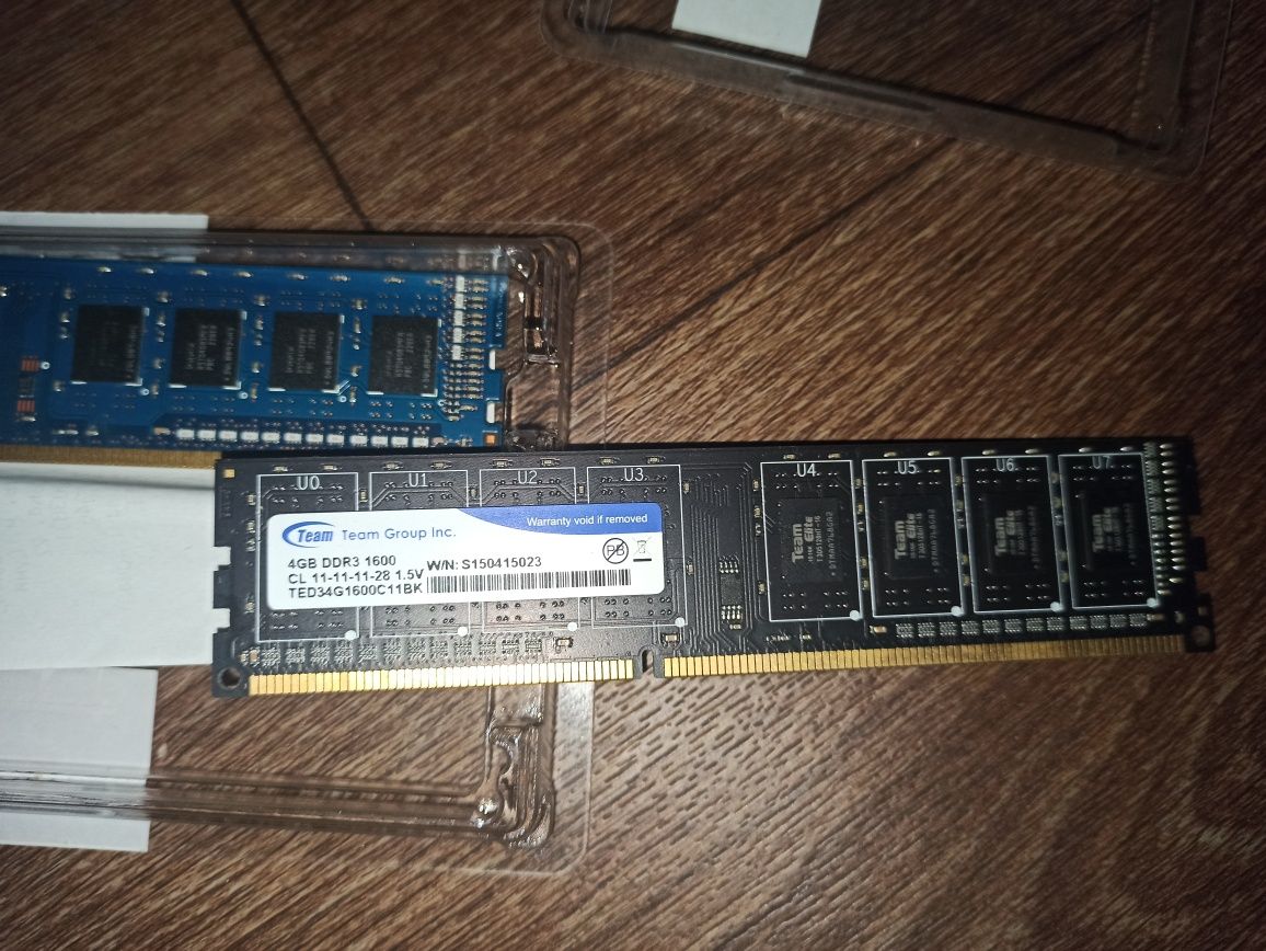 Продам оперативну пам'ять для ПК DDR3 8 гб ( 4 гб х2 )