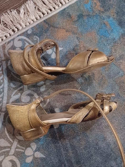 Бальні туфлі р.28 по стільці 18см