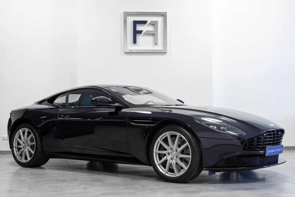 Aston Martin DB11 Coupé V8 Auto
