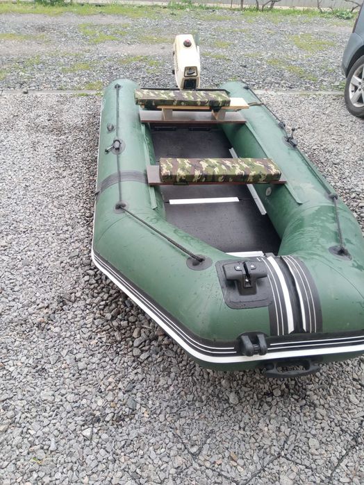 човен пвх 330 кільовий з мотором джонсон 3,5