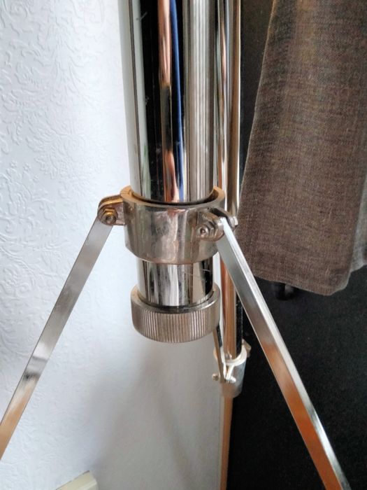 Lampa trój nożna. Stojąca. Retro