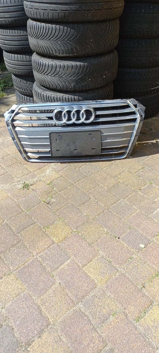 Gril Audi A4 B9 super