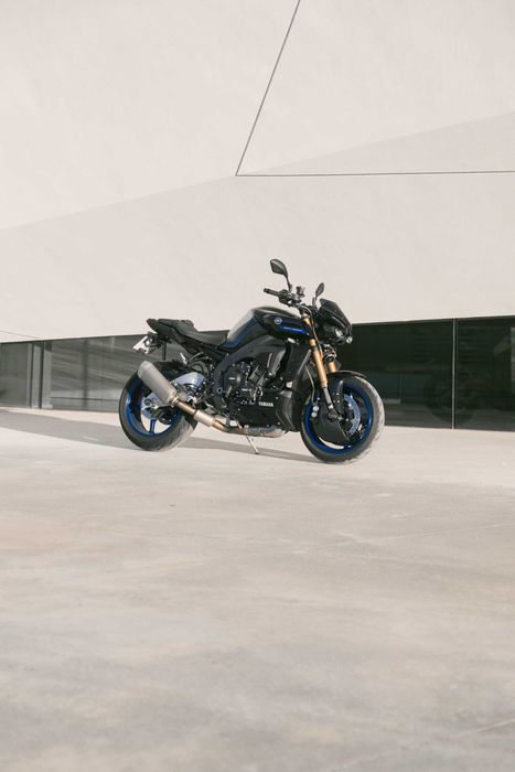 Decat MT-10 Leo Vince