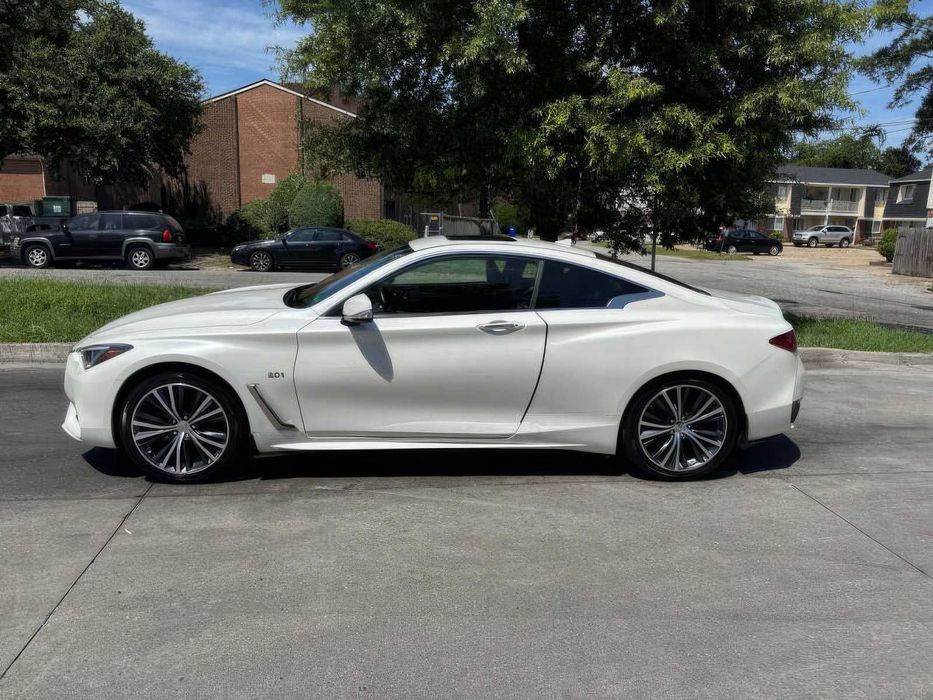 Infiniti Q60      2017