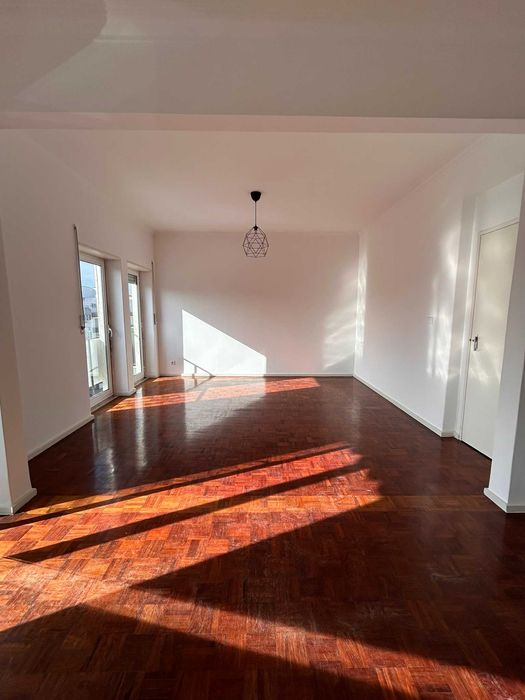 Beautiful T3 flat for rent in Centrtal Mafra