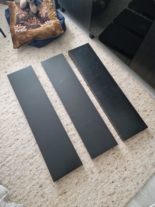 3 Prateleiras com estrutura invisível