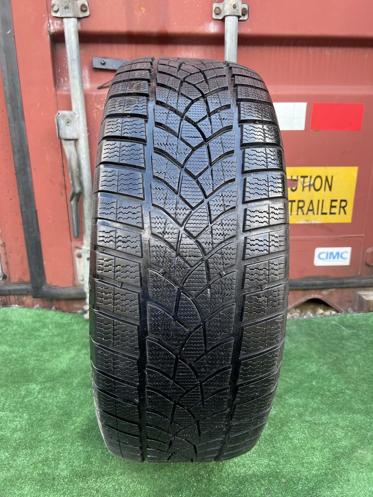 Opona Goodyear 235/50/20 pojedynks