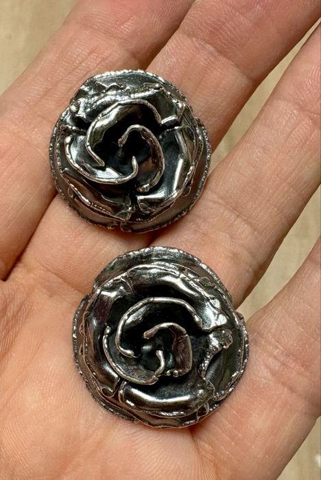 Rytosztuka stare srebro PRL bizuteria vintage klipsy róże unikat hit