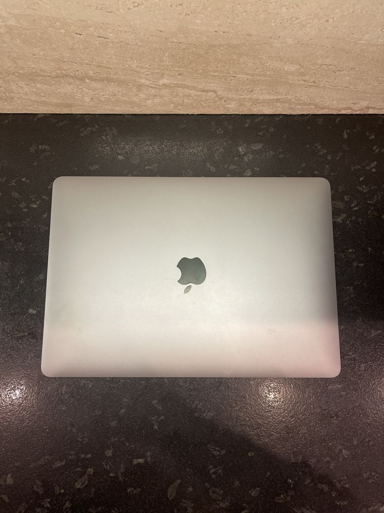 MacBook Air M1 2020 8/256 GB - Stan Doskonały