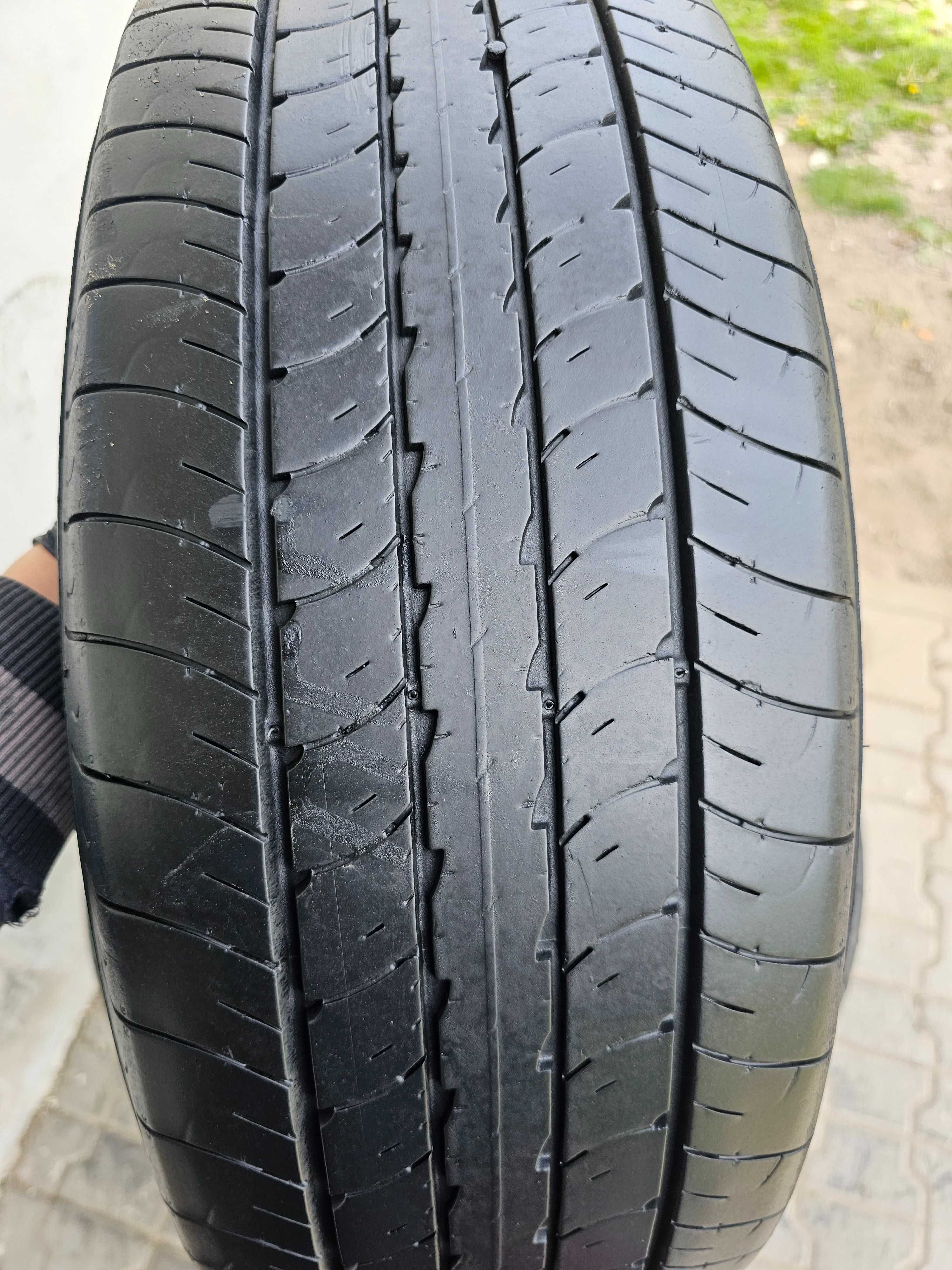 Lato Goodyear 235/65 R16C 6mm