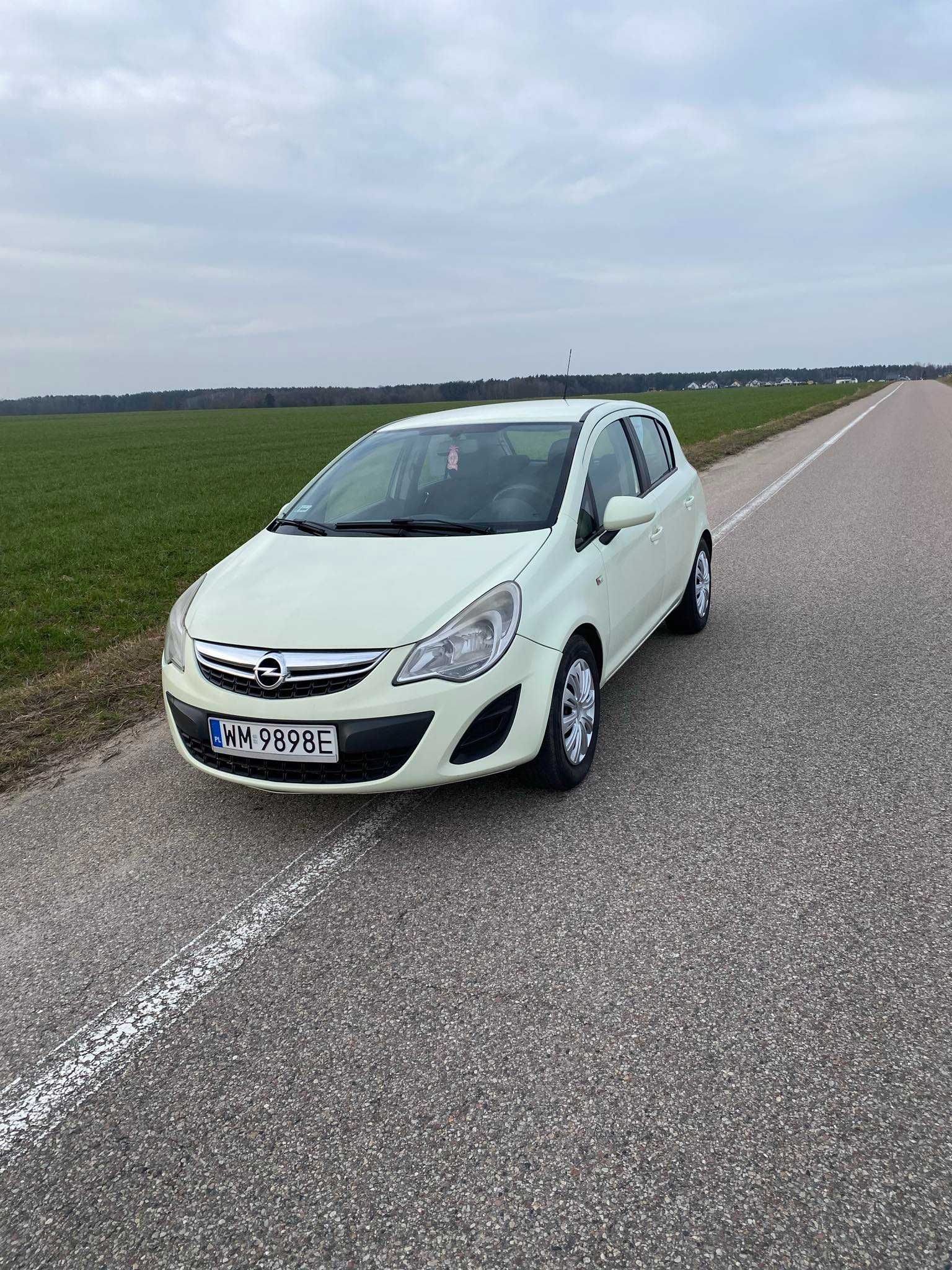 Opel Corsa D 2012r. KLIMA 1.4 B+G