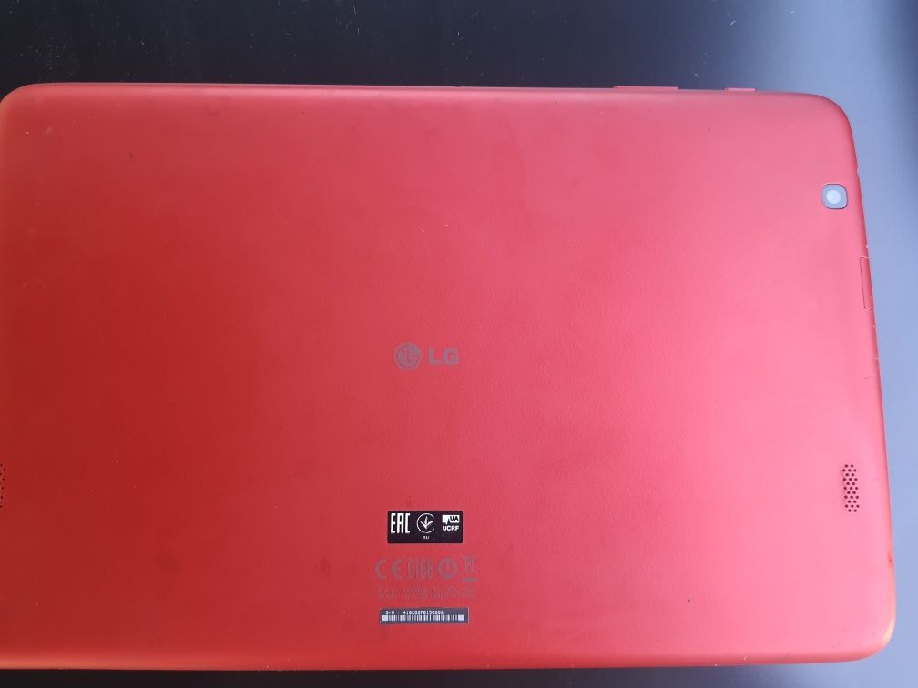 Планшет LG1700 красный