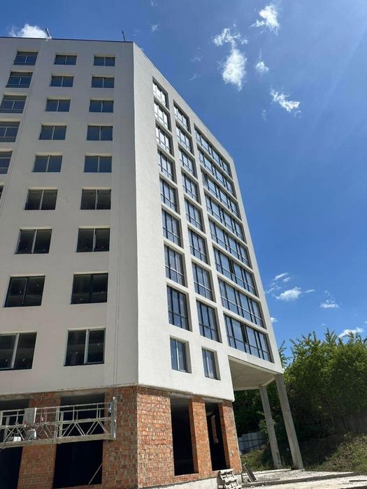 Продаж підземний паркінг Апарт Хол( трускавецька)