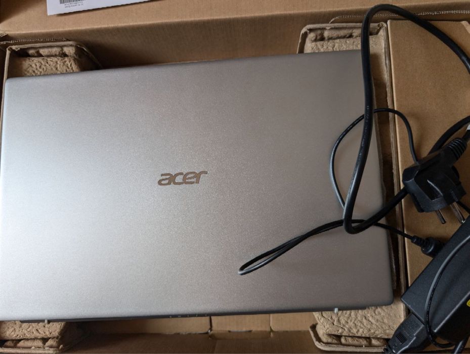 Продам ноутбук Acer Swift 1 SF114-34P8TZ
