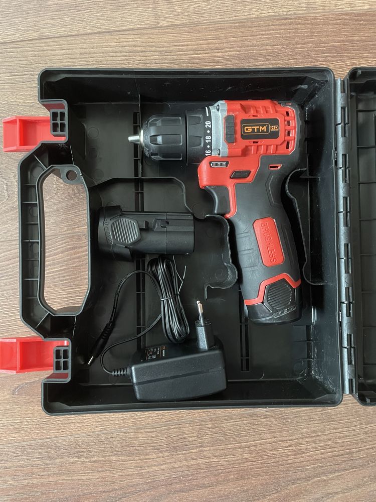 Аккумуляторный бесщеточный шуруповерт GTM DS12/38BL (2024г, 38Нм)