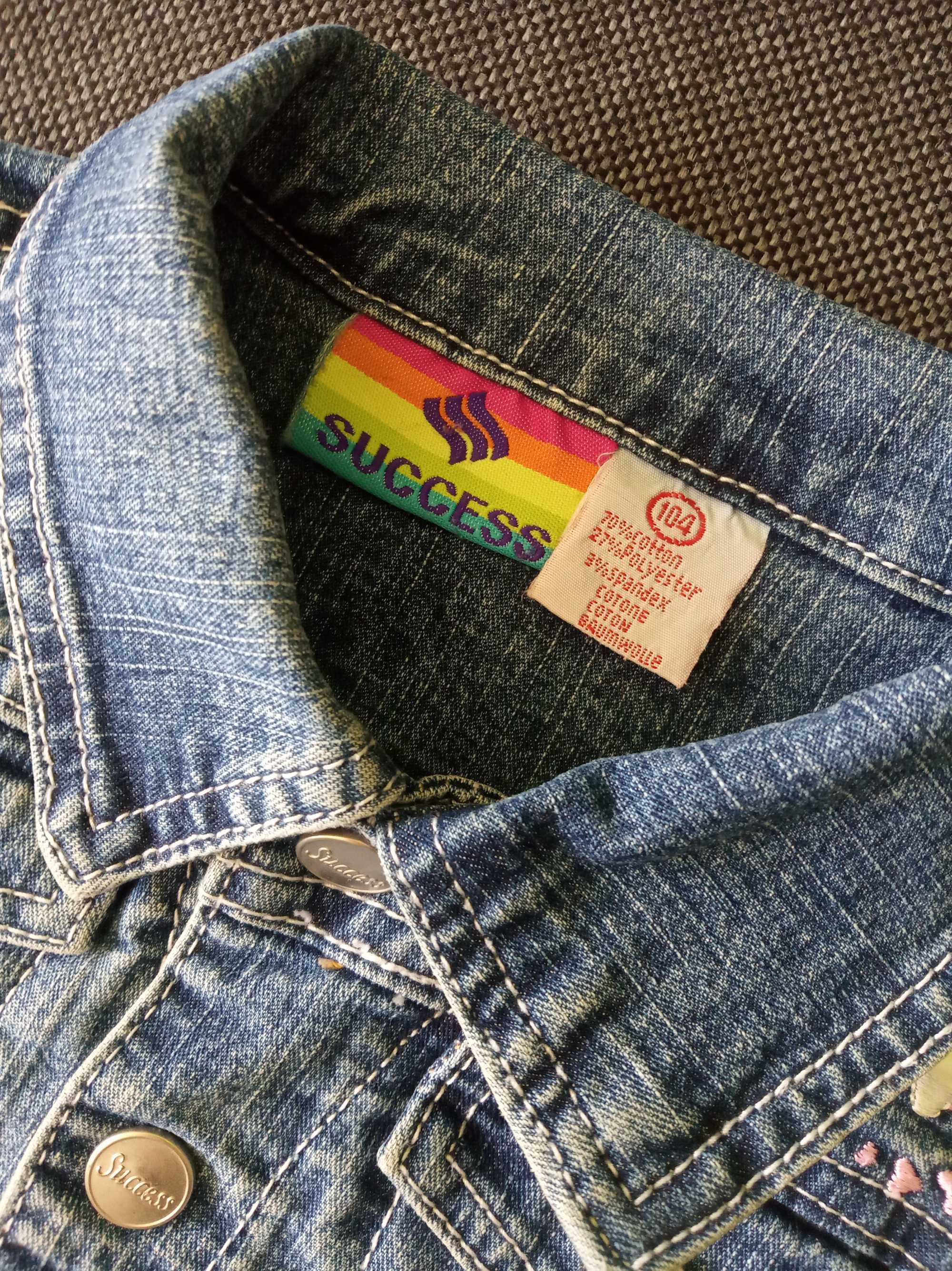 Kurtka jeansowa z haftem aplikacją rozm. 104