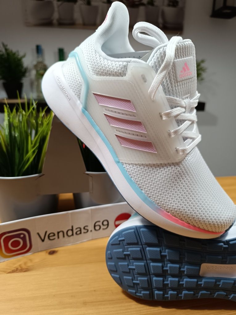 Tênis adidas originais n38 novos