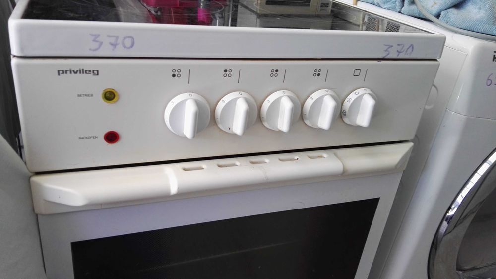 Kuchenka elektryczna niemieckiej marki Privileg