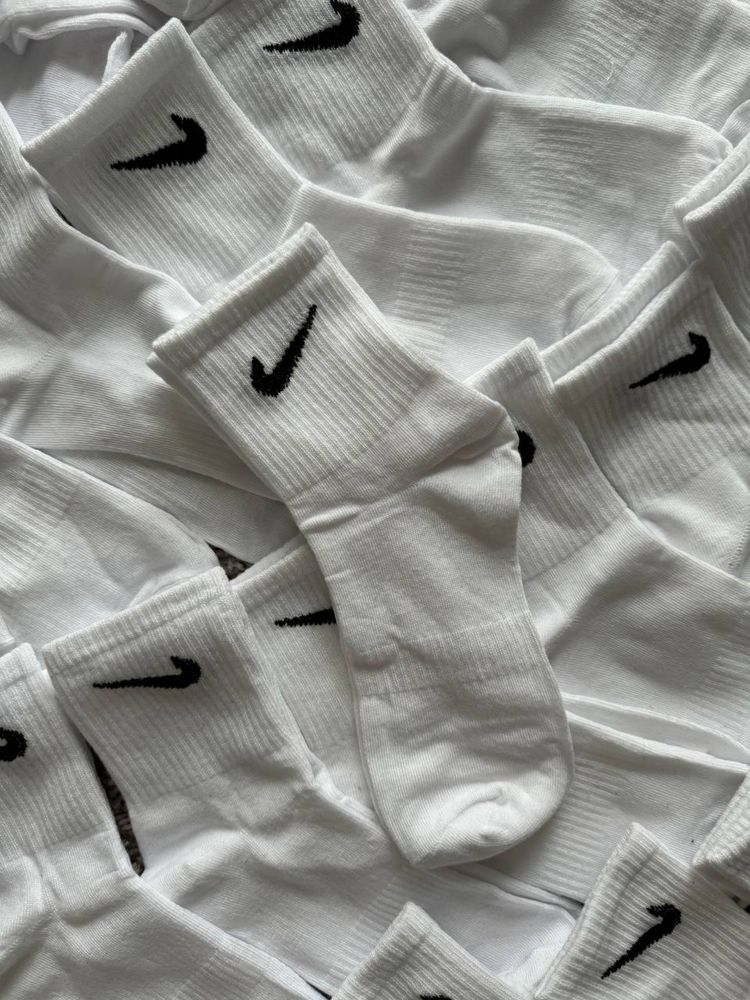 Шкарпетки Nike базові Everyday Middle
