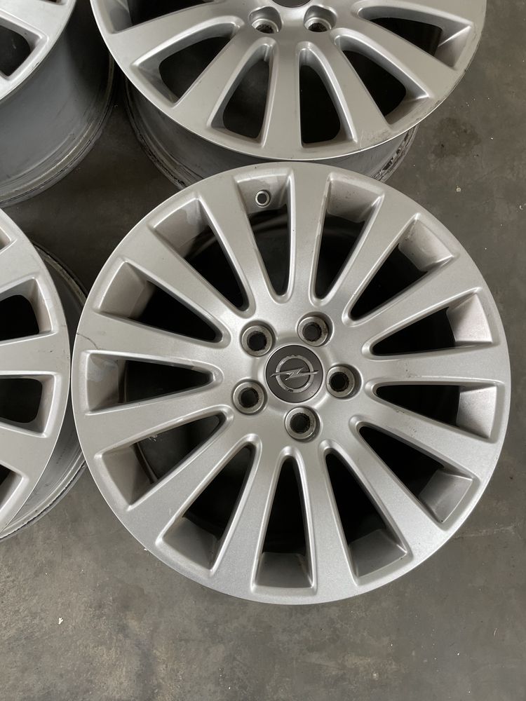 FELGI ALUMINIOWE Opel Insignia 8" x 18" x 5x120 x 67,1 x ET42