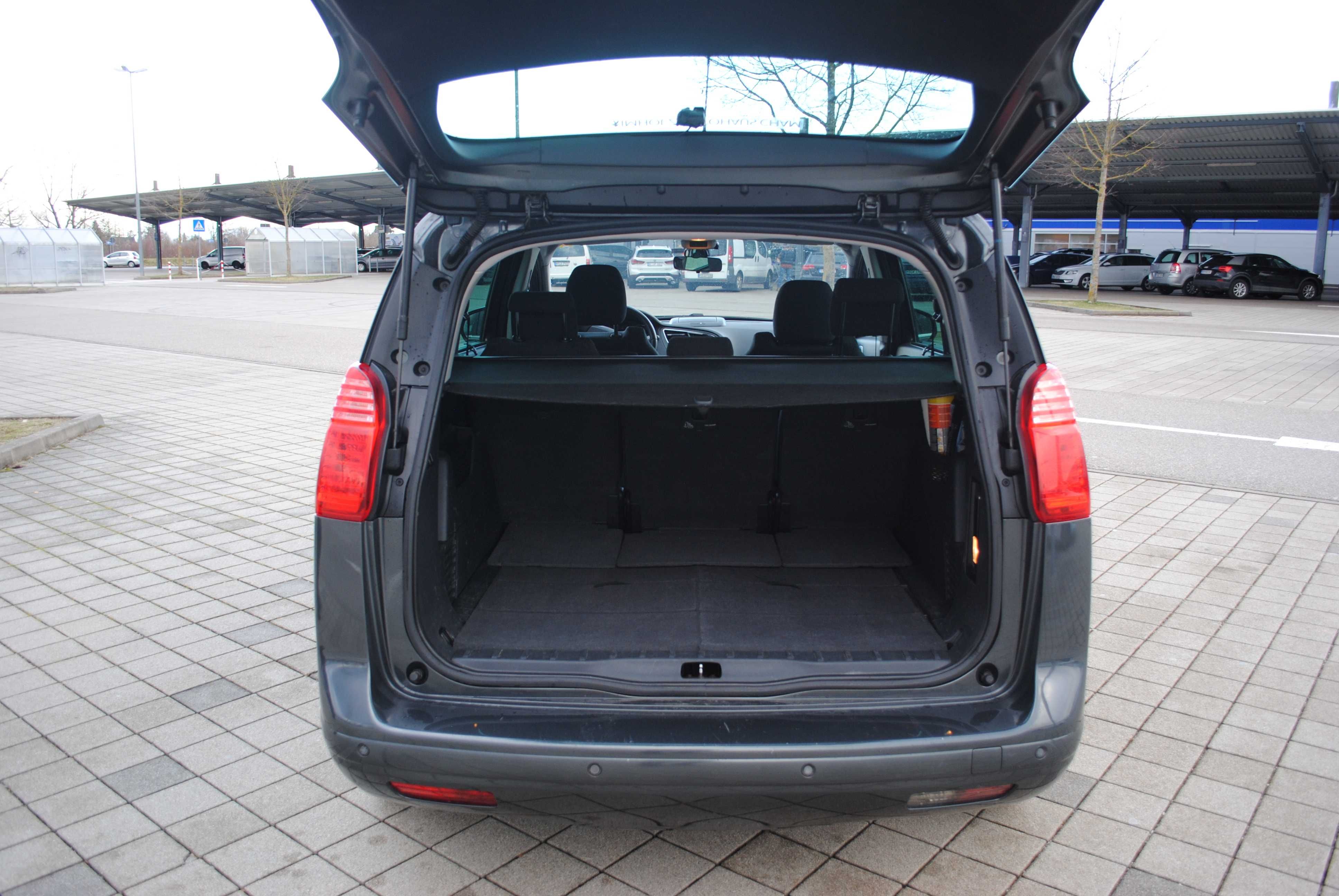 Продам Peugect 5008