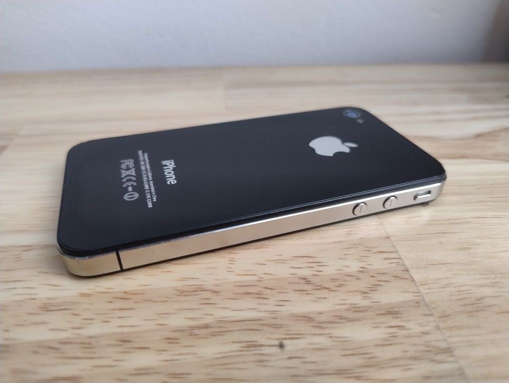 Apple iPhone 4 16GB A1332 - bez blokad - 100% sprawny