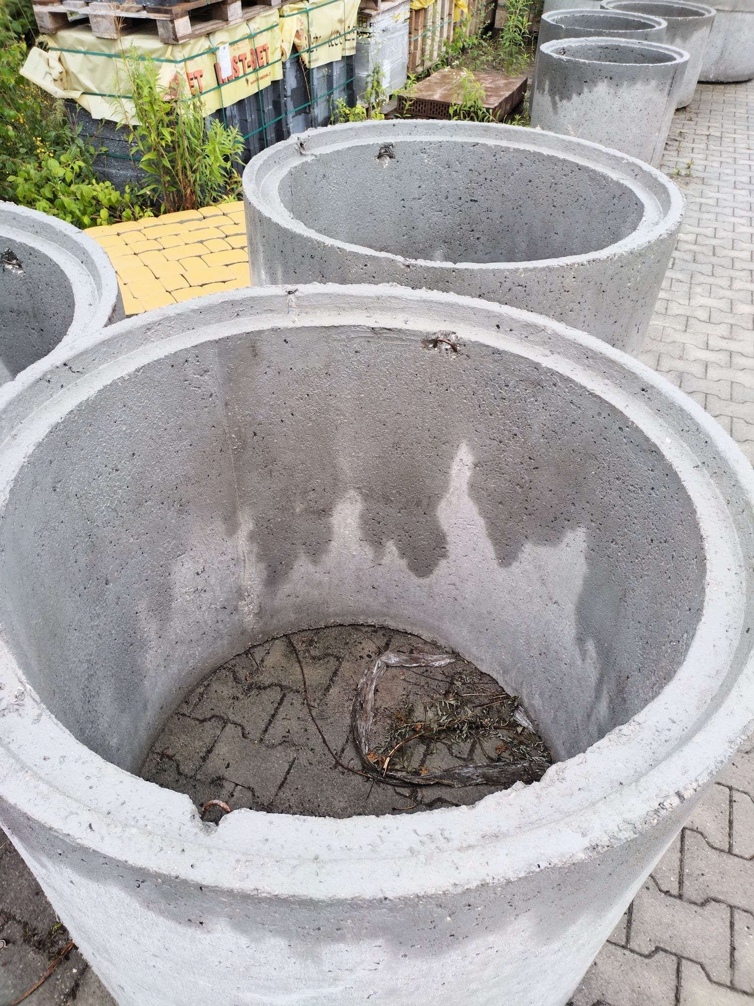kręgi betonowe studzienne z kielichem, zbiornik fi 100 cm x 100 cm