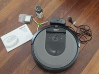 iRobot Roomba i7