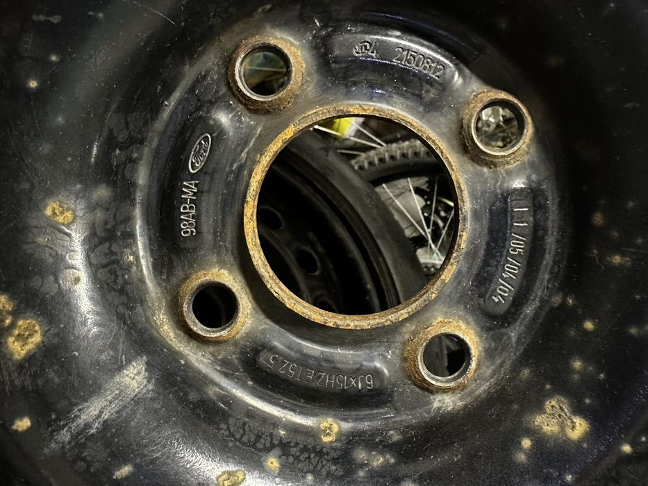 Koła Ford 4 szt. 15 cali zimowe Fiesta Focus Ka 4x108 63,4mm
