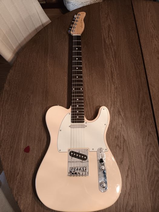 Sire Larry Carlton T3 VWH